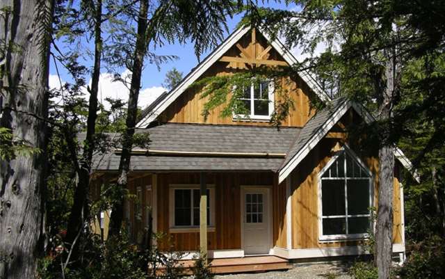 Tofino Hideaway